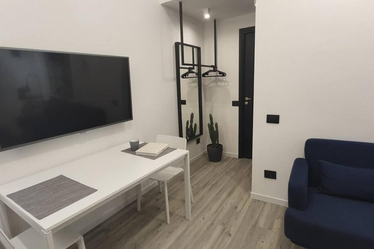 Joivy Heart Of The City 1 Bed Apt Near Castle Belvedere Генуа Екстериор снимка