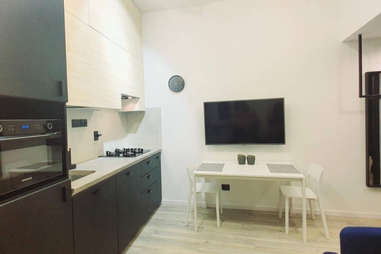 Joivy Heart Of The City 1 Bed Apt Near Castle Belvedere Генуа Екстериор снимка