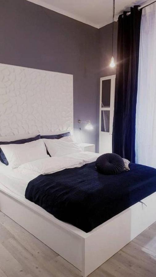 Joivy Heart Of The City 1 Bed Apt Near Castle Belvedere Генуа Екстериор снимка